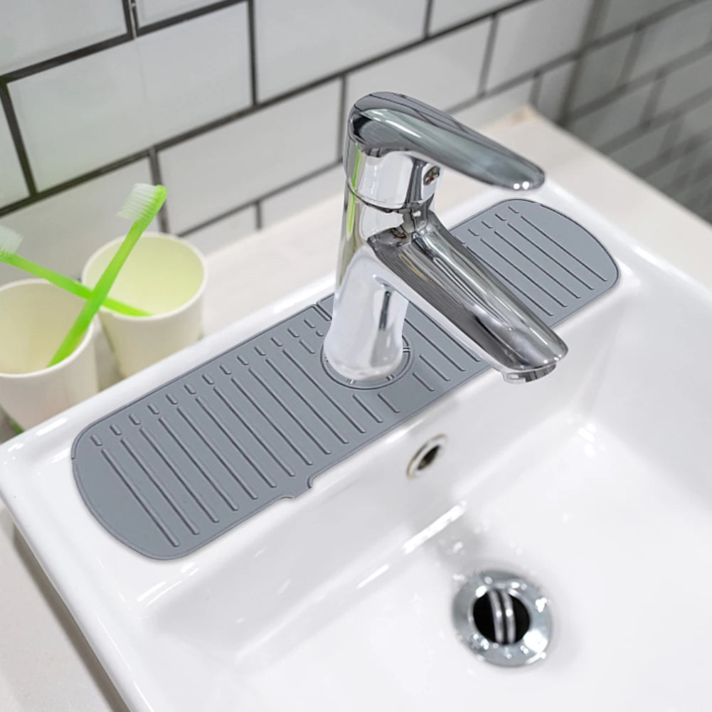 Kitchen Faucet Splash Pad Silicone Anti-Splash Sink Splash Pad Countertop Protector Drain Drying Mat for Bathroom Kitchen Gadget